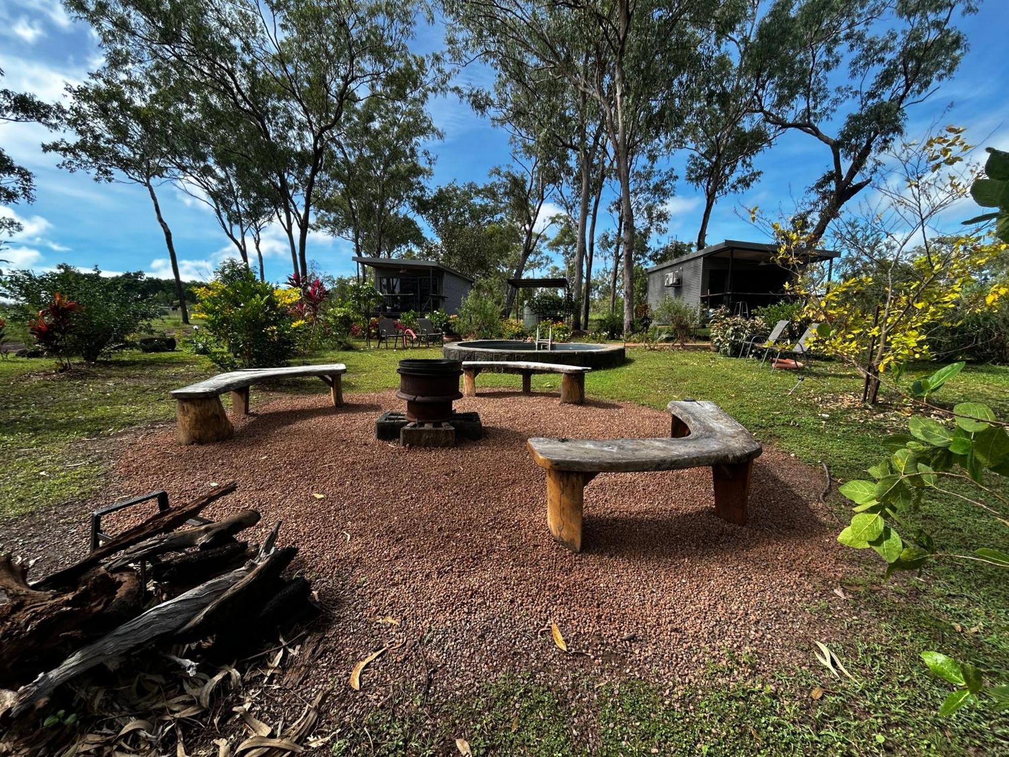 Litchfield Tropical Stay Batchelor Eksteriør billede